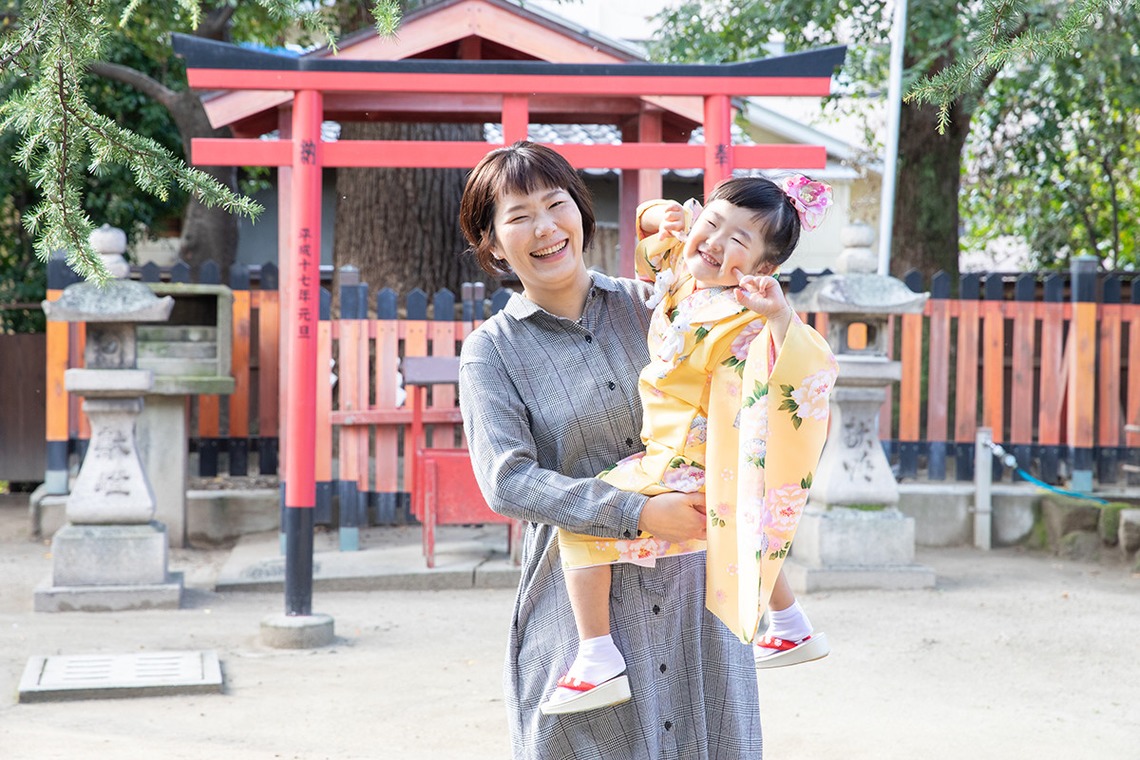 Merry Momentが出張撮影した家族写真(キッズ,ベビーフォト)などが写った「七五三 3歳女の子」の家族写真