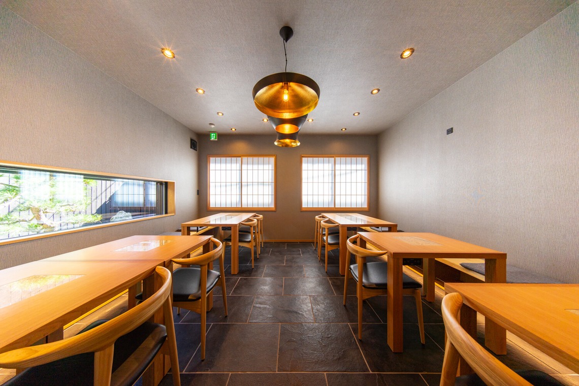 Yusuke Usuiが撮影した写真のアルバム「鎌倉　すき焼き店」