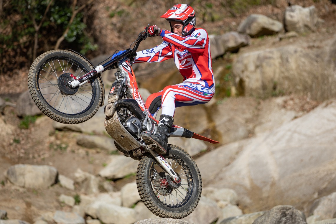 板橋薫平が撮影した「山崎選手プロモーション撮影」の写真