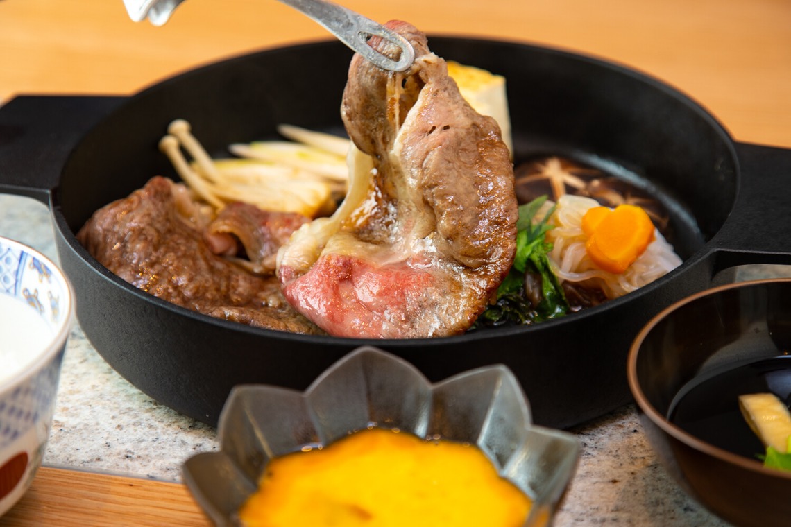 Yusuke Usuiが撮影した写真のアルバム「鎌倉　すき焼き店」