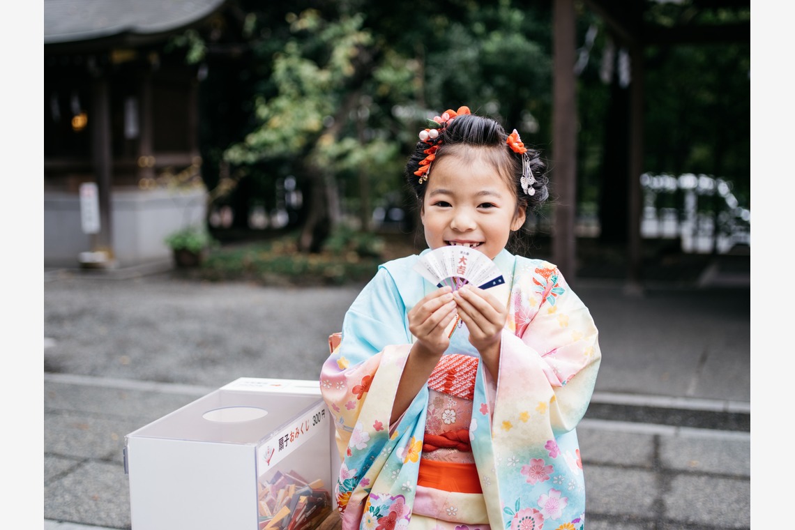 植村由理が出張撮影した家族写真(キッズ,ベビーフォト)などが写った「七五三　＠神明社　横浜」の家族写真