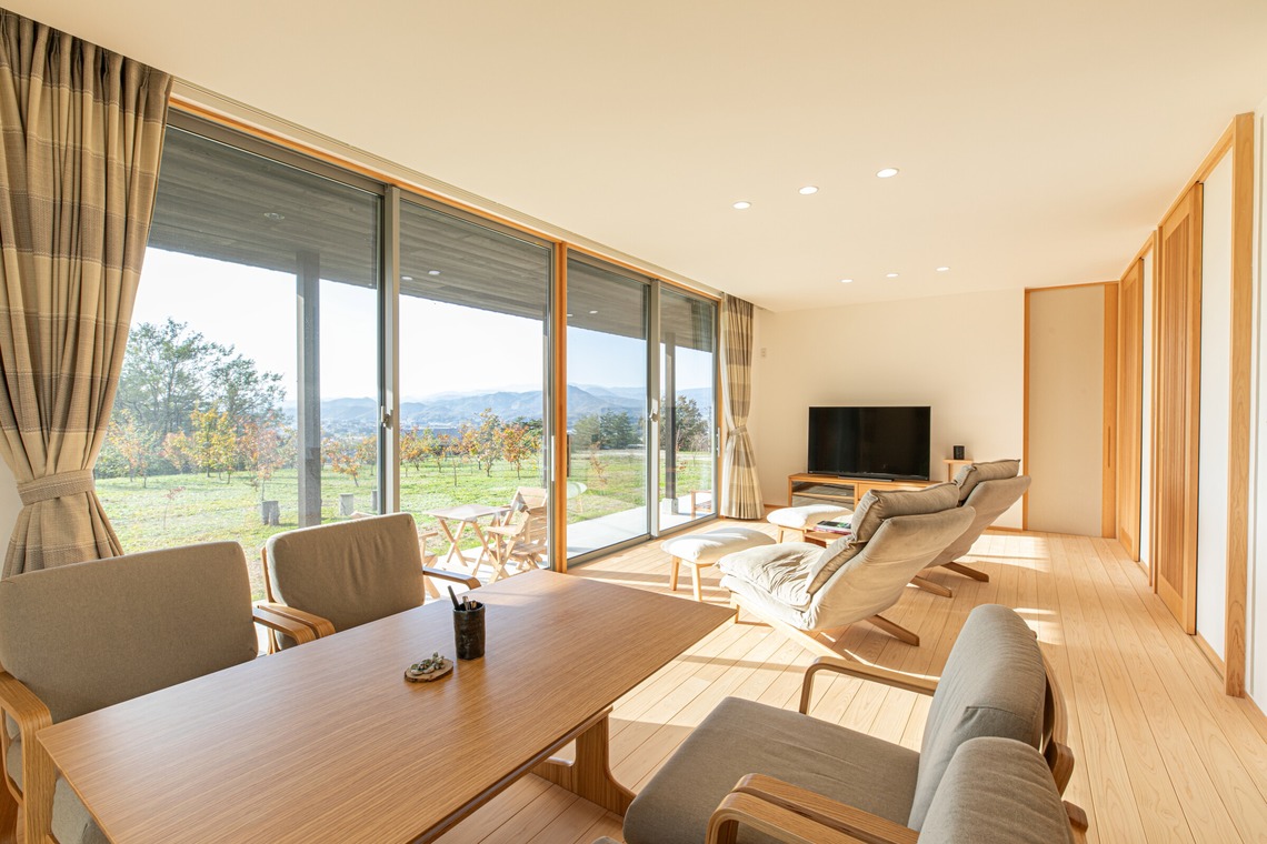 橋本くるみが撮影した写真のアルバム「architecture」