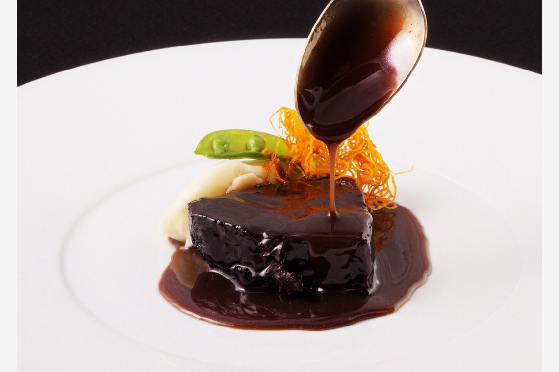 森安　照が撮影した「ホテル・レストラン（料理・ワイン・シャンパン・シェフ・ホールスタッフ・内観・イメージカット）」の写真