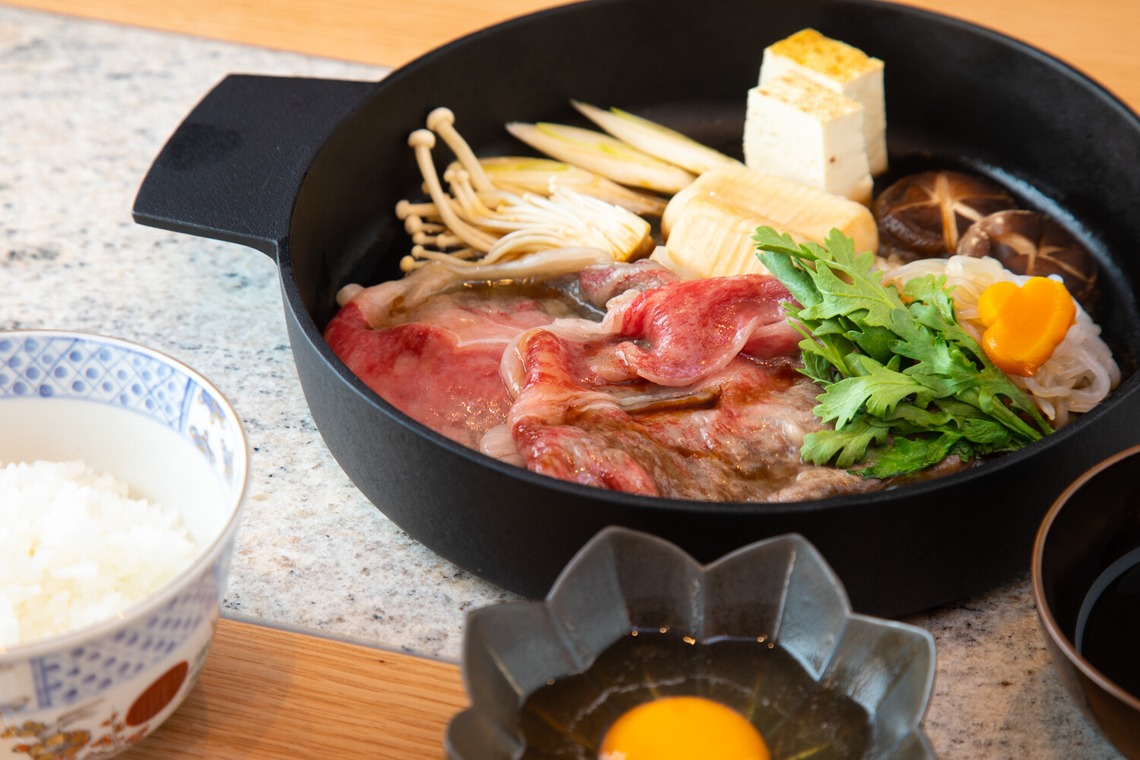 Yusuke Usuiが撮影した写真のアルバム「鎌倉　すき焼き店」