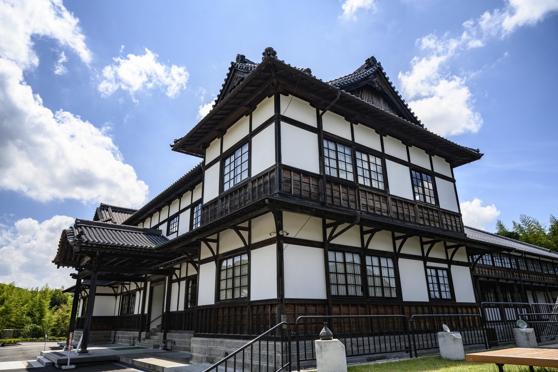 ならもとかずや