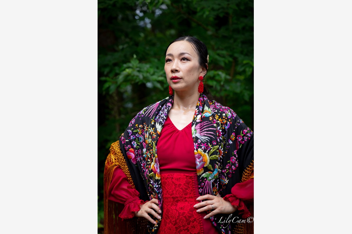 合同会社ケーテック デザイン事業部LilyDesignが撮影した「フラメンコ教室オーナー様」の写真