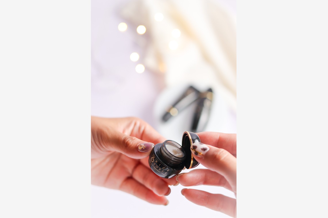 秋山諒輔が撮影した「商品撮影」の写真