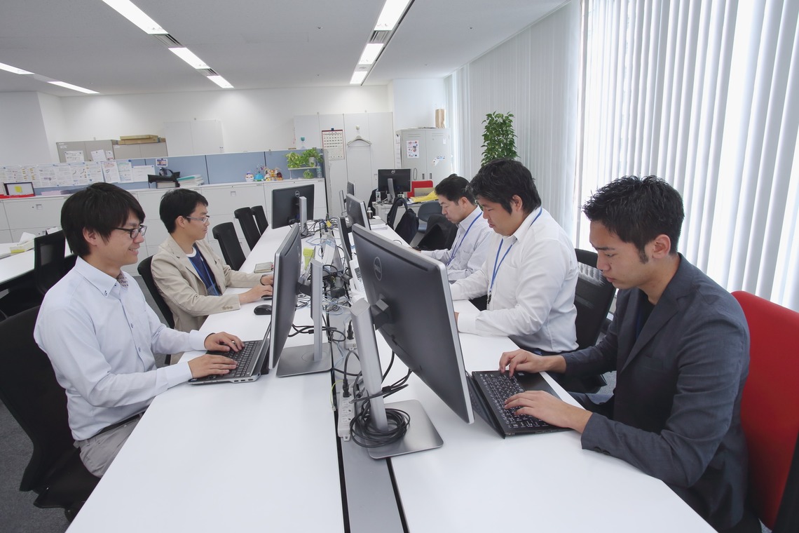 谷崎 春彦（T-Studio）が撮影した写真のアルバム「企業/オフィス/HP/会社案内/求人/プロフィール」