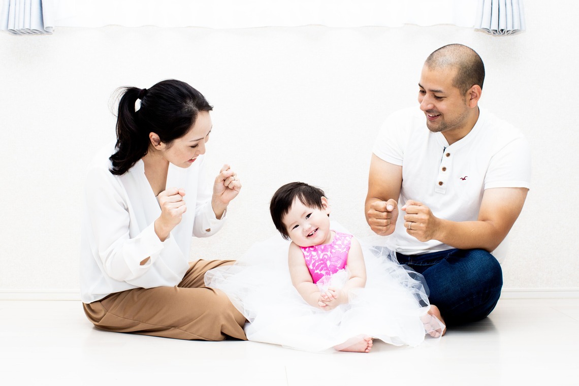 松井シンジが撮影した「家族写真（屋内・屋外）」の写真