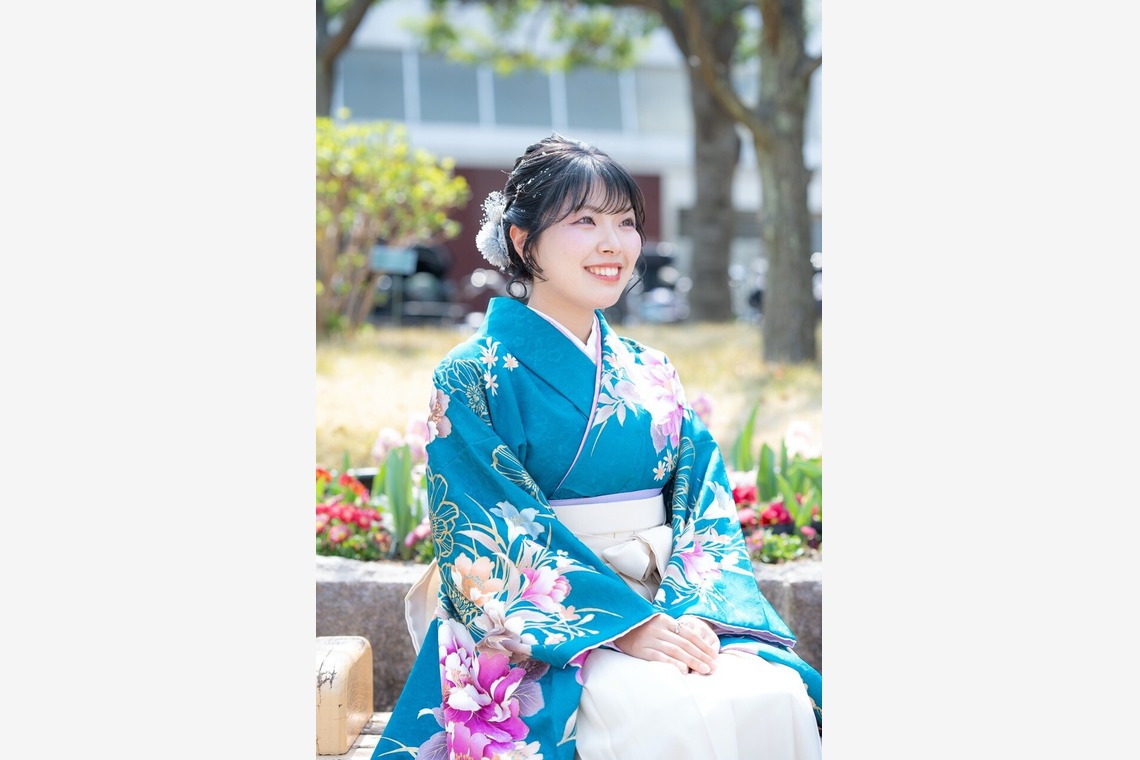 Photography_KanaUが撮影した「袴で卒業式へ（公園）」の写真