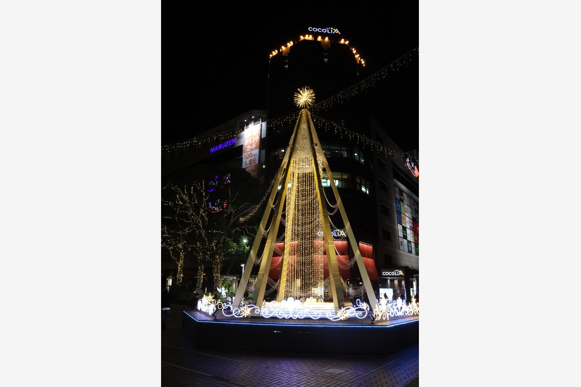 ＮＫ フォトエージェンシーが撮影した「建物・風景写真③(多摩センター駅前イルミネーション）」の写真