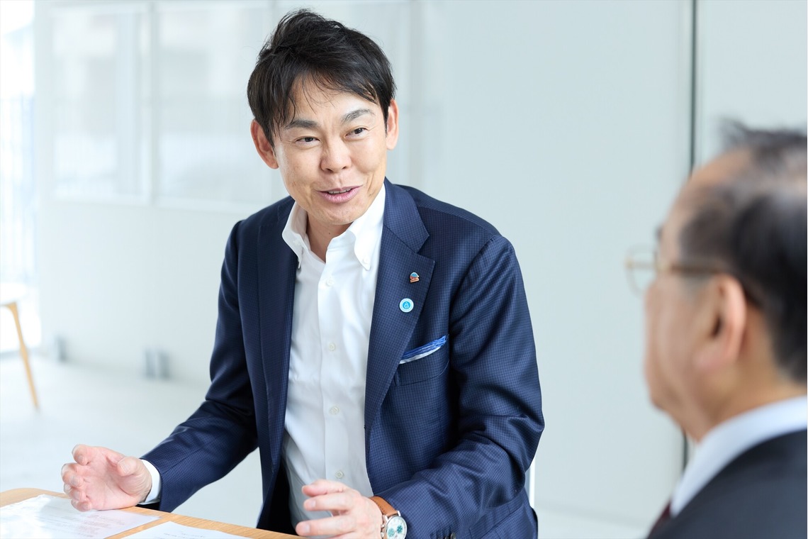 SHO HASEGAWAが撮影した写真のアルバム「大阪大学教授・アース製薬社長対談インタビュー」