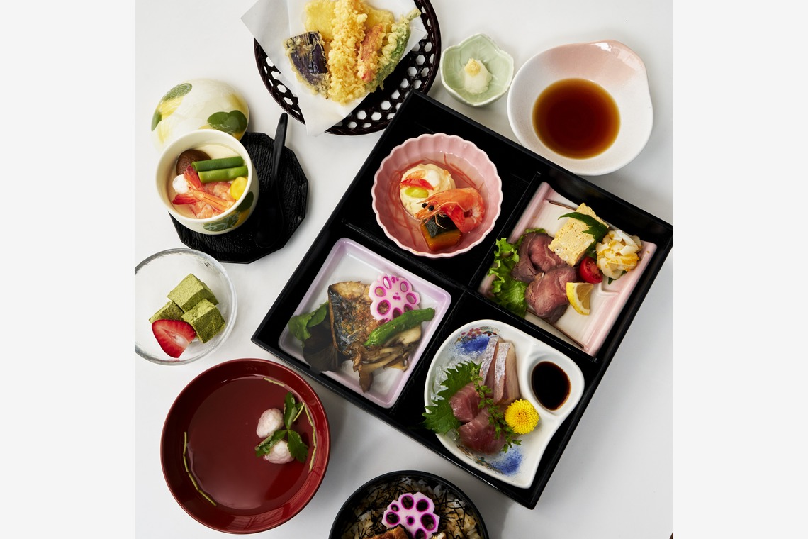 猪又正男が撮影した写真のアルバム「料理」