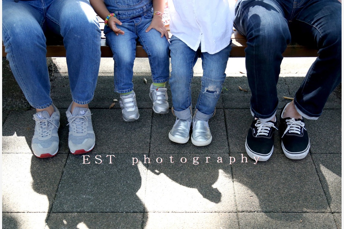 EST photographyが出張撮影した家族写真(キッズ,ベビーフォト)などが写った「フォトギャラリー」の家族写真