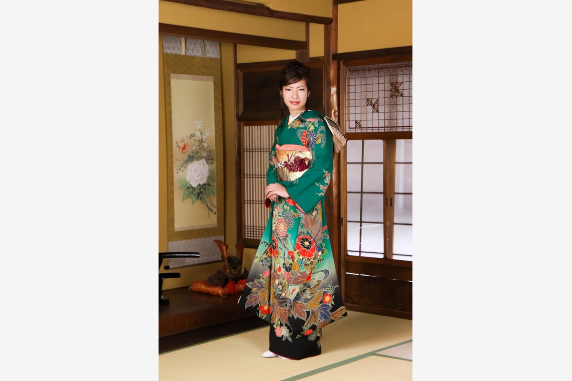 スマイルハンターが出張撮影した家族写真(キッズ,ベビーフォト)などが写った「成人式フォト」の家族写真