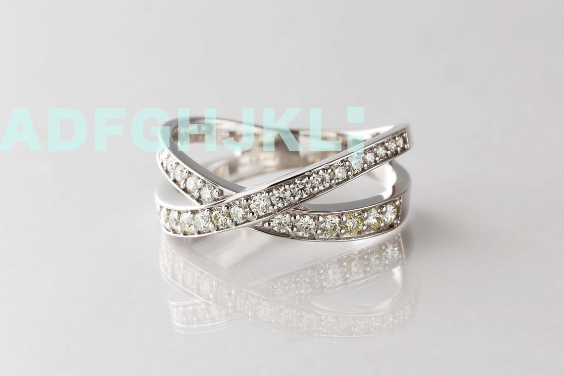 西原毅が撮影した「ジュエリーetc」の写真