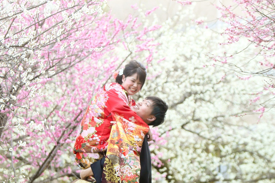 KIKIウェディングが撮影した写真のアルバム「梅の香りに包まれて　広島縮景園」