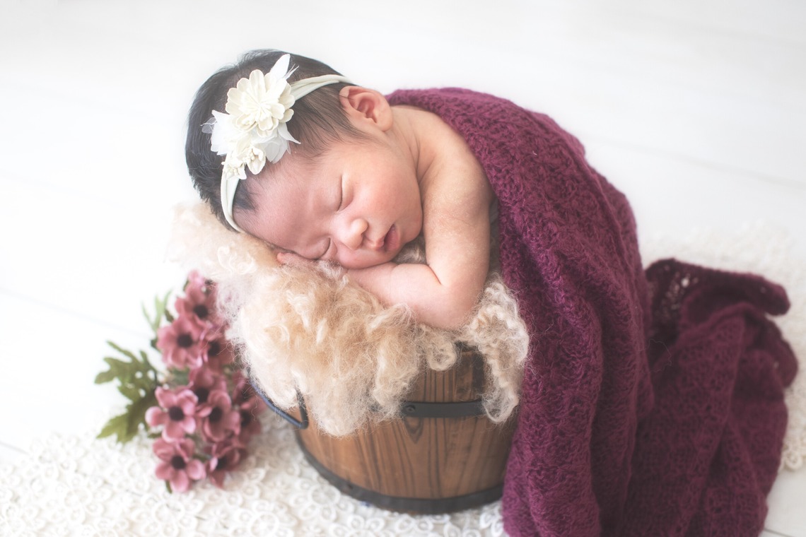 荒畑けいこが出張撮影した家族写真(キッズ,ベビーフォト)などが写った「ニューボーンフォト」の家族写真