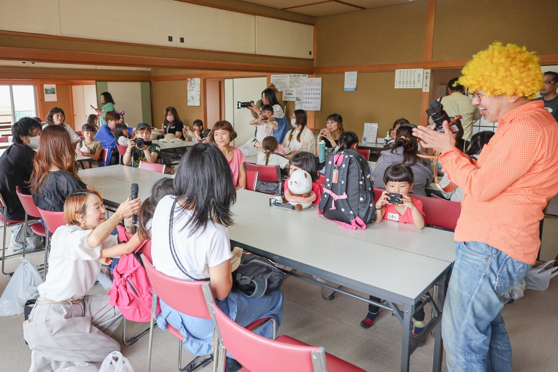 ちずカメラが撮影した「写真家　橘田龍馬さんの子供写真教室の様子」の写真