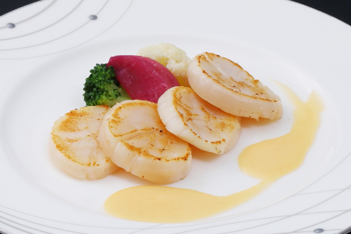 森安　照が撮影した「ステーキ・シーフード・サラダ」の写真