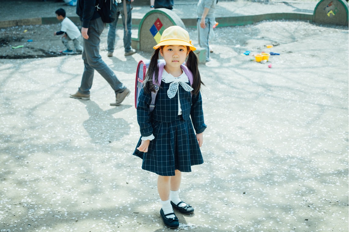 RIE NAGASHIMA photography:)が出張撮影した家族写真(キッズ,ベビーフォト)などが写った「Entrance ceremony of elementary school _2019.04」の家族写真