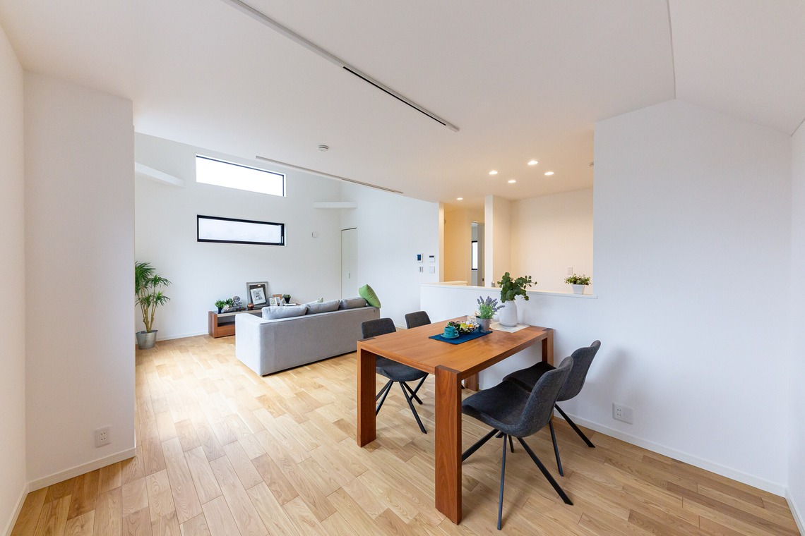 滋賀淳が撮影した「建築、店舗、竣工」の写真