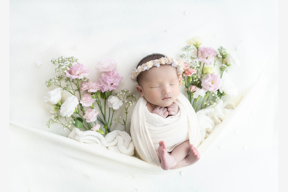 出張フォトatte〈アッテ〉が撮影した「ニューボーンフォト」の写真