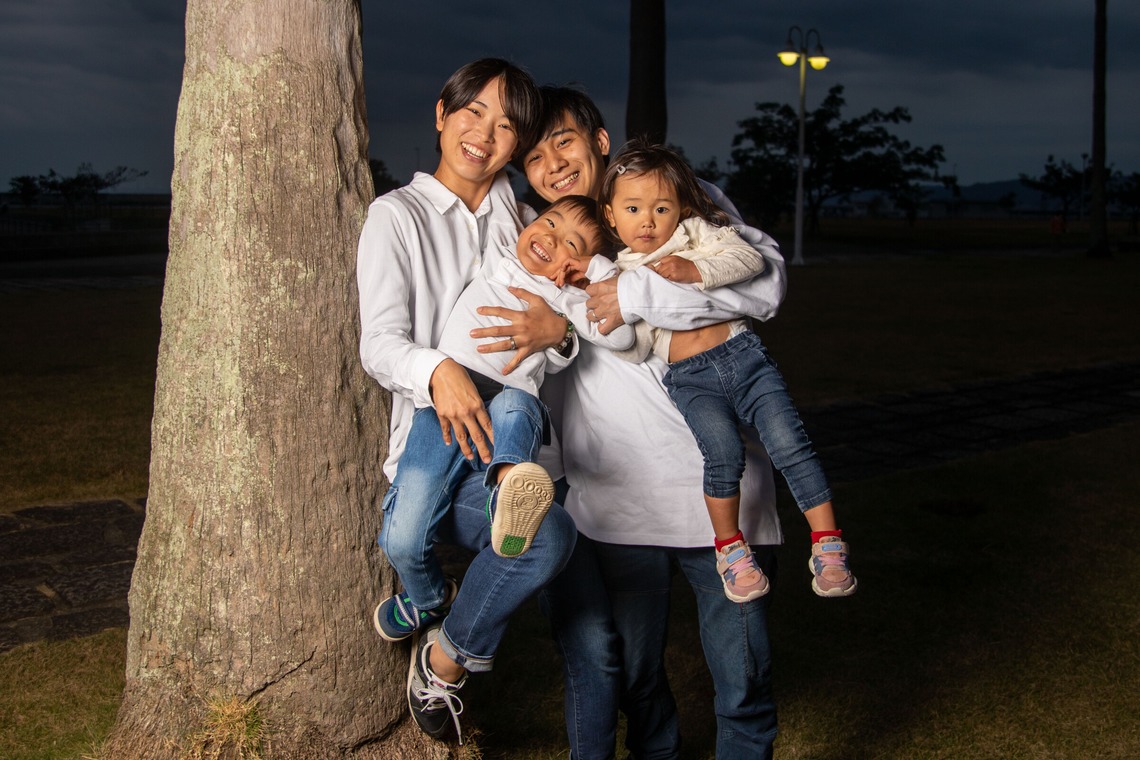 岩坪眞一郎が撮影した「還暦祝い家族写真」の写真