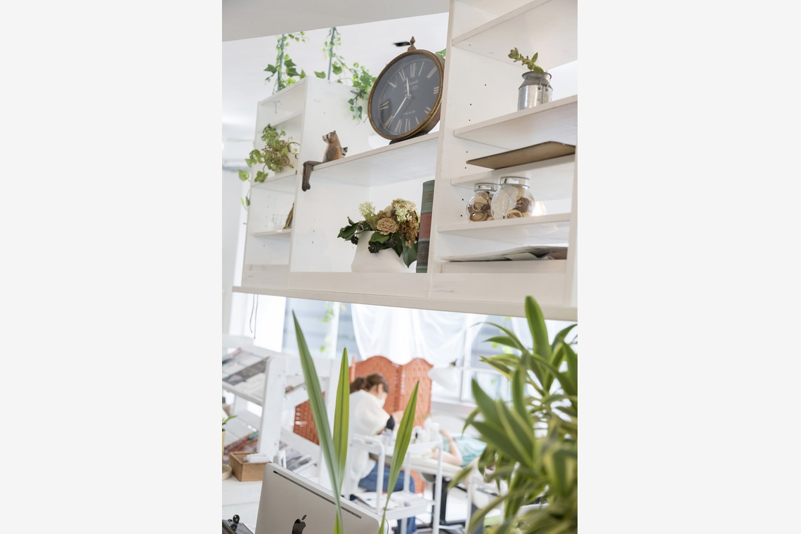 末安 善之が撮影した「ヘアーサロンの店舗およびスタッフ撮影」の写真