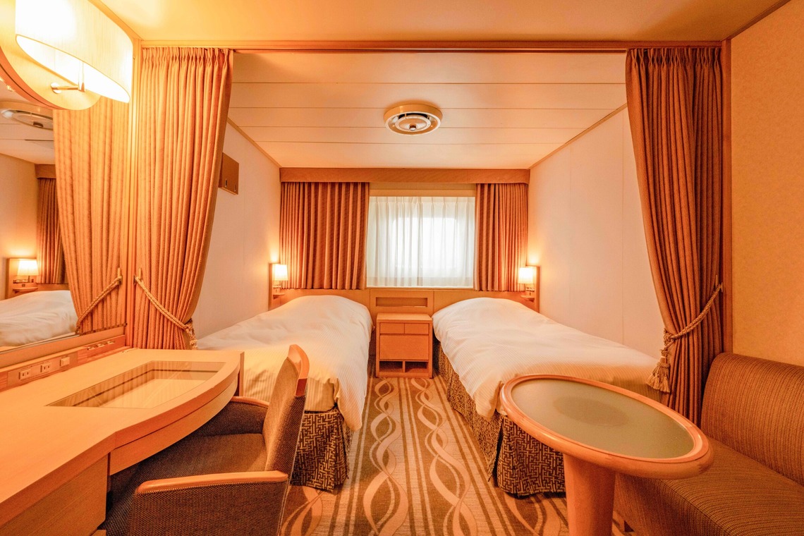 山畑俊樹が撮影した写真のアルバム「ホテル」