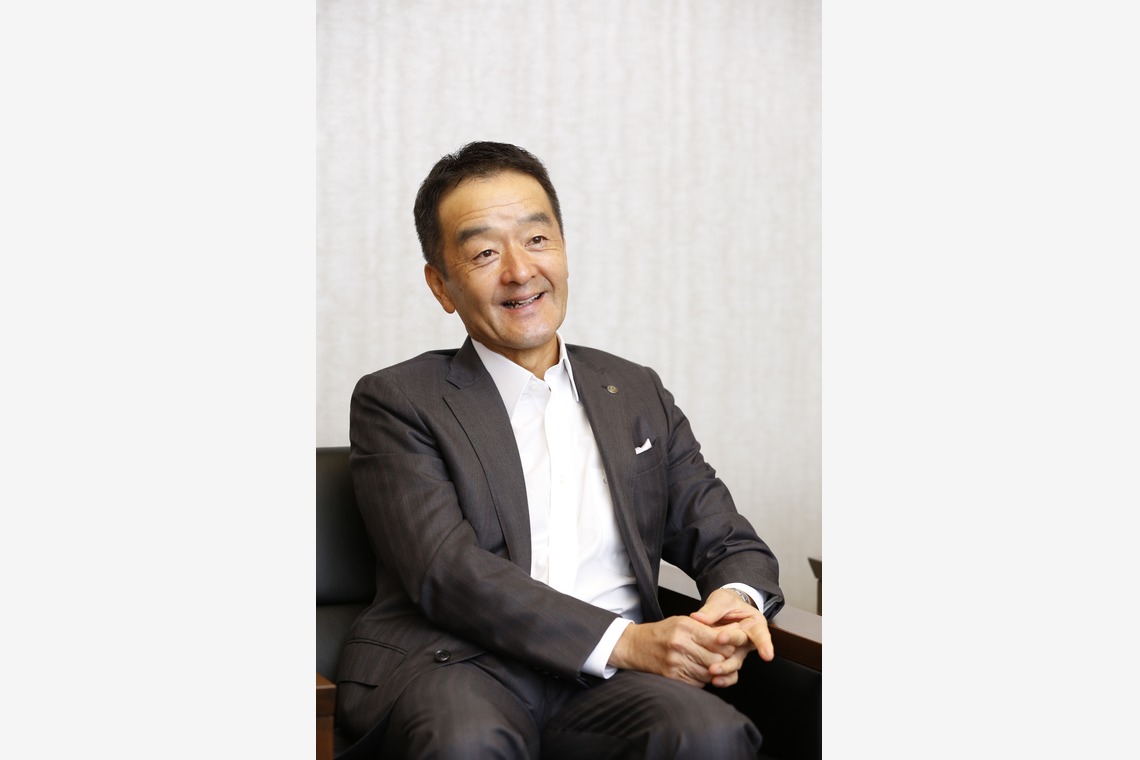 村田わかな広告写真が撮影した「日経Gooday インタビュー」の写真