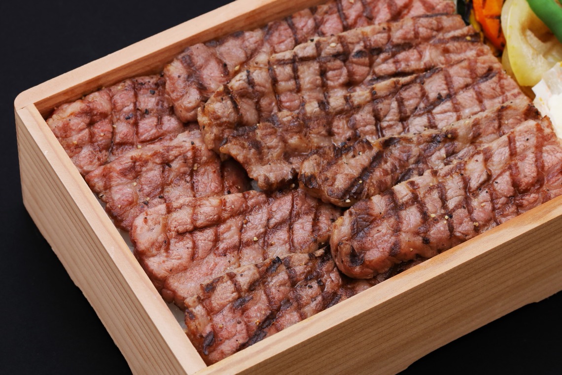 森安　照が撮影した「肉弁当・肉料理」の写真
