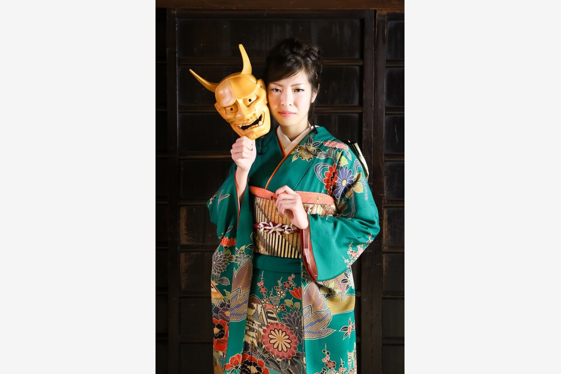 スマイルハンターが出張撮影した家族写真(キッズ,ベビーフォト)などが写った「成人式フォト」の家族写真