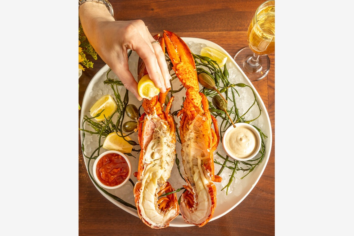 富岡敦が撮影した写真のアルバム「ニューヨーク　ステーキハウス撮影」