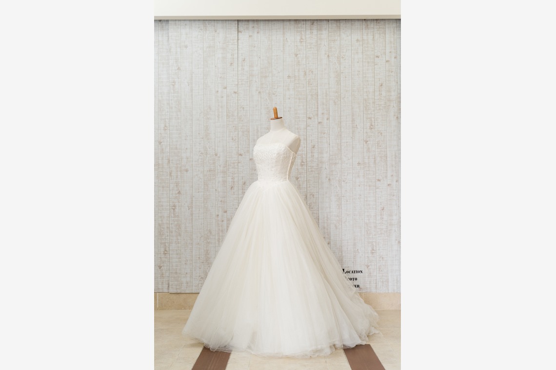 ジャン　ジンドンが撮影した写真のアルバム「ドレスカタログ」