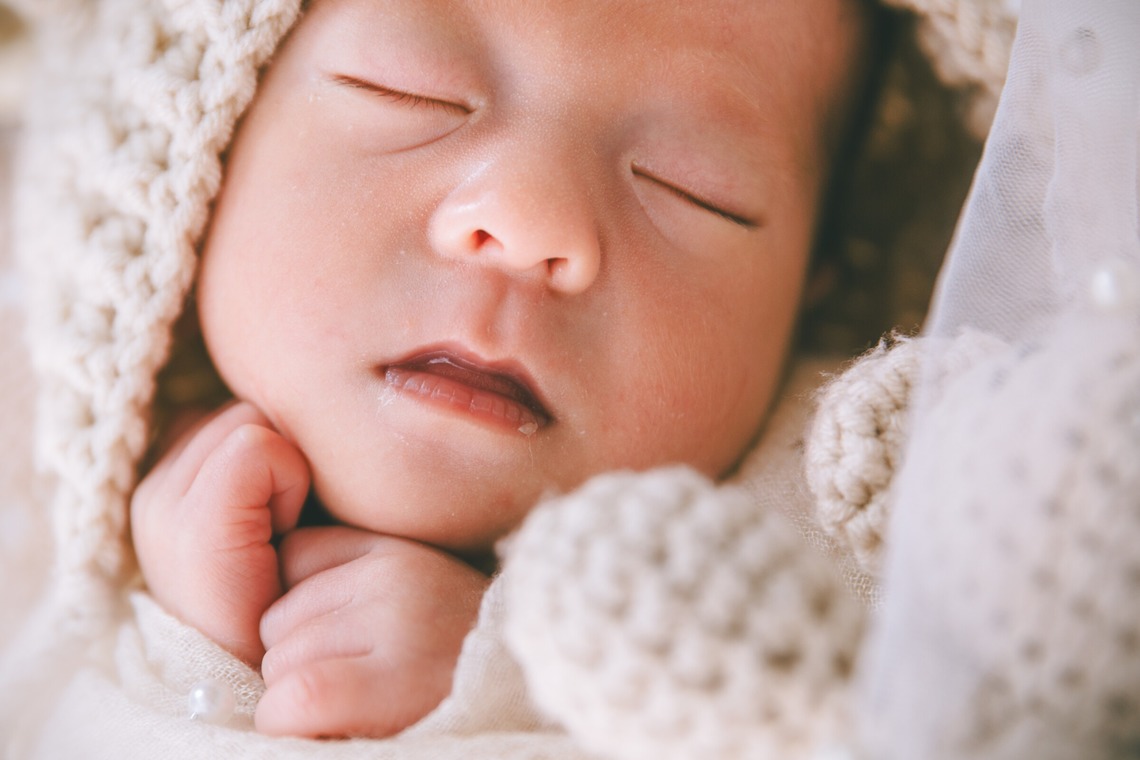 多田正子が撮影した「ニューボーンフォト」の写真