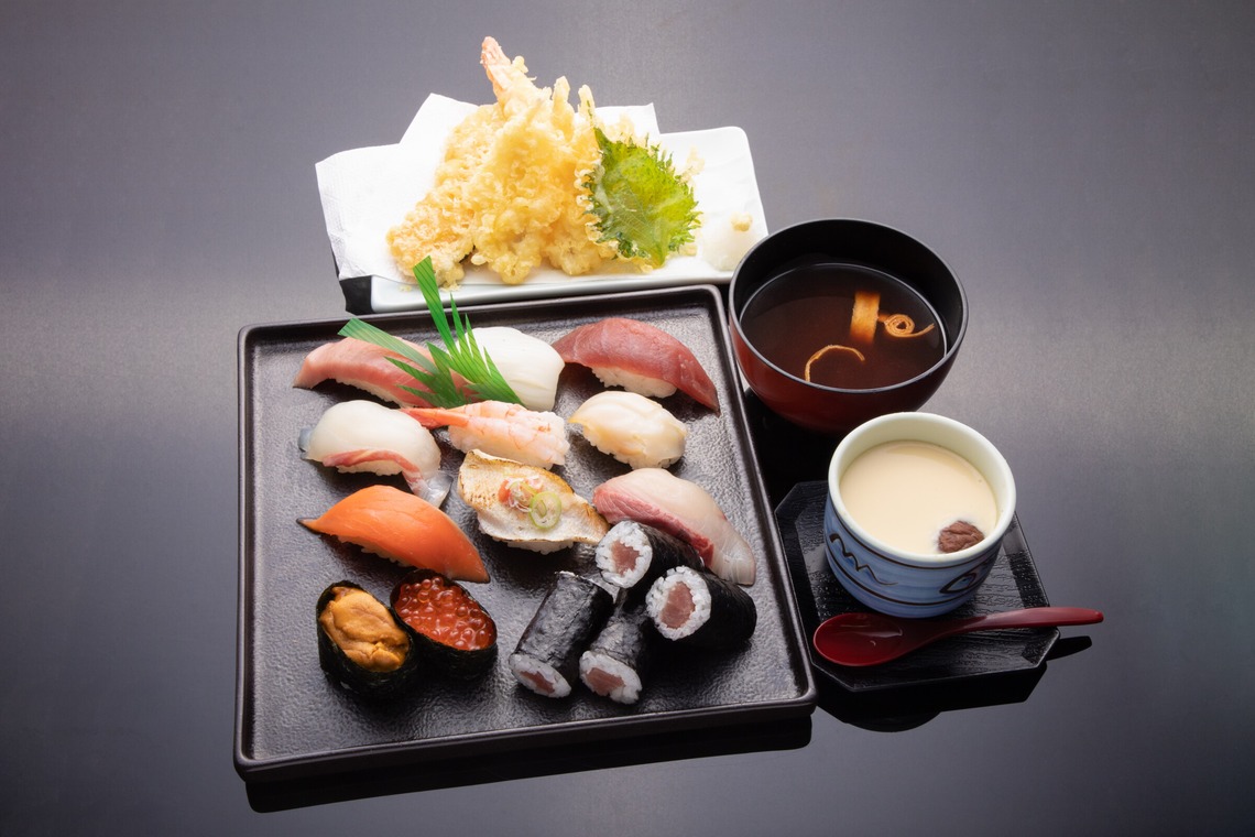 インスタントソイ合同会社　井上泰徳が撮影した「飲食店様撮影」の写真