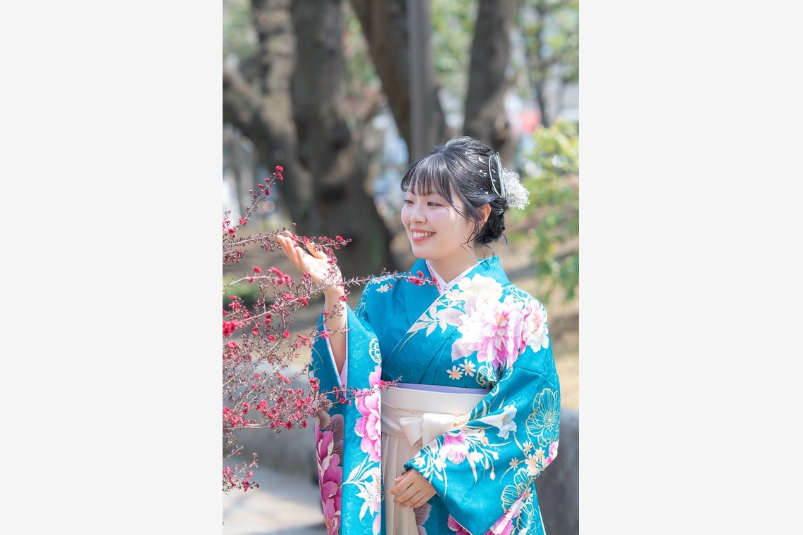 Photography_KanaUが撮影した「袴で卒業式へ（公園）」の写真