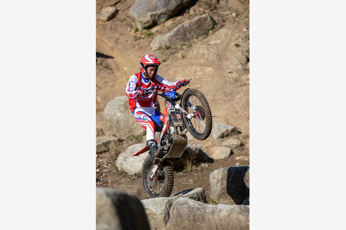 板橋薫平が撮影した「山崎選手プロモーション撮影」の写真