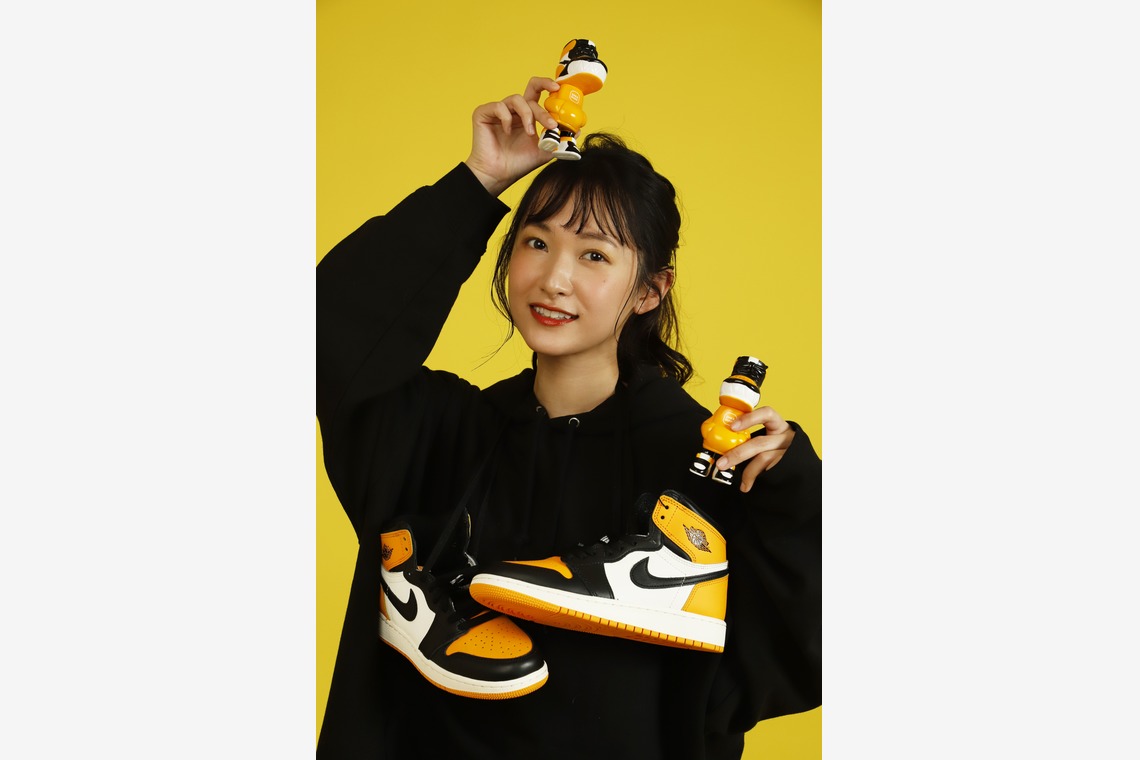 エレーナが撮影した写真のアルバム「HYPEDROP x TOKYOGUNS」