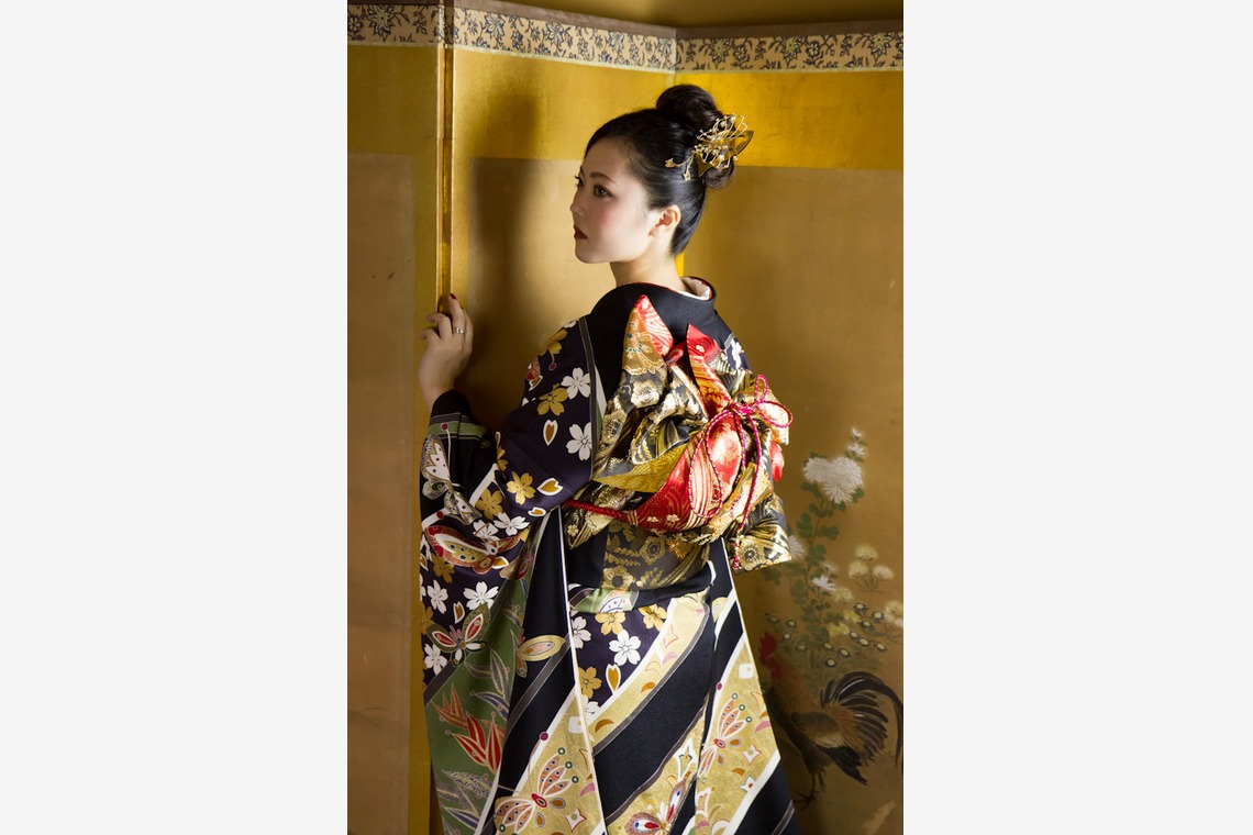 スマイルハンターが出張撮影した家族写真(キッズ,ベビーフォト)などが写った「成人式フォト」の家族写真