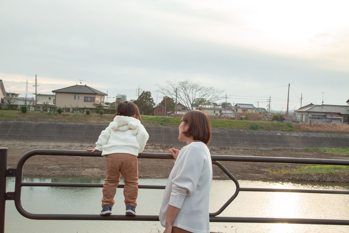 ゆのみふぉとが出張撮影した家族写真(キッズ,ベビーフォト)などが写った「桜とお写真」の家族写真