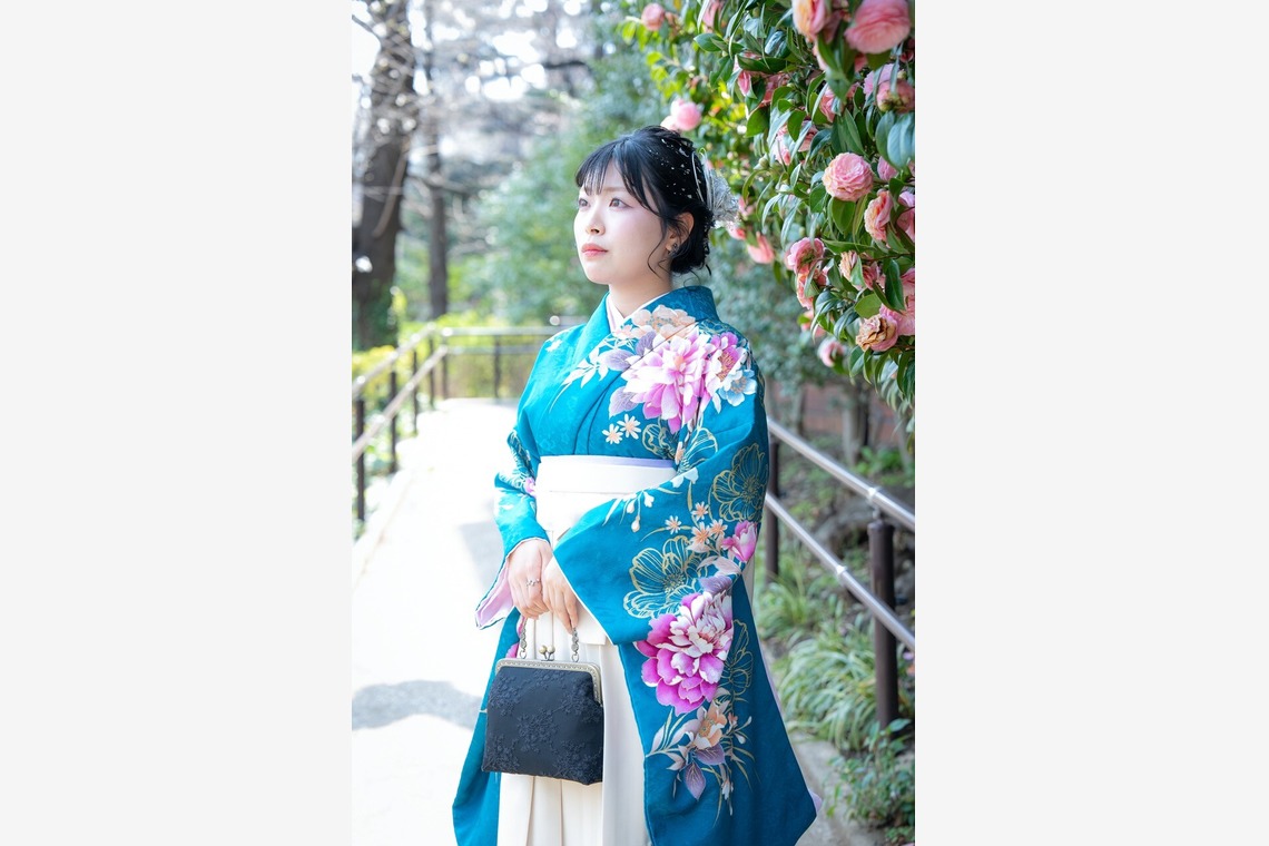 Photography_KanaUが撮影した「袴で卒業式へ（公園）」の写真