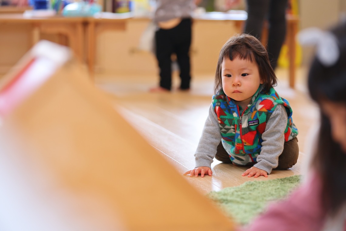 稲蔭一道が出張撮影した家族写真(キッズ,ベビーフォト)などが写った「託児所」の家族写真