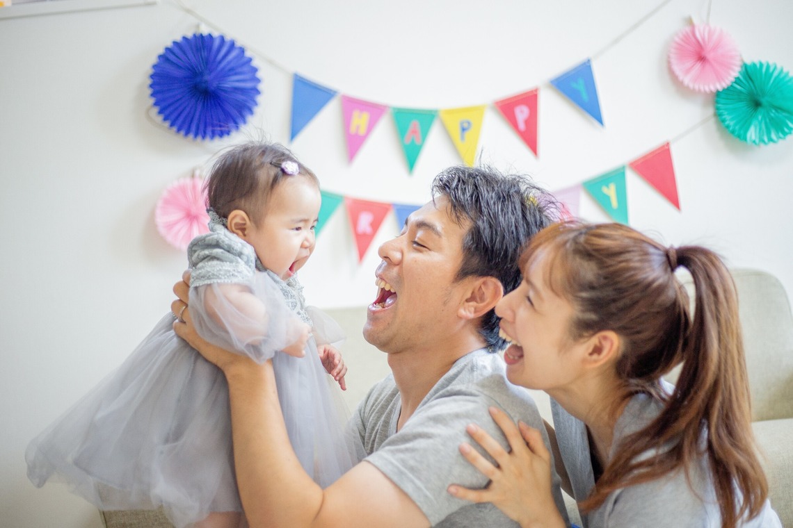 中井企画が出張撮影した家族写真(キッズ,ベビーフォト)などが写った「家族写真（愛知）」の家族写真