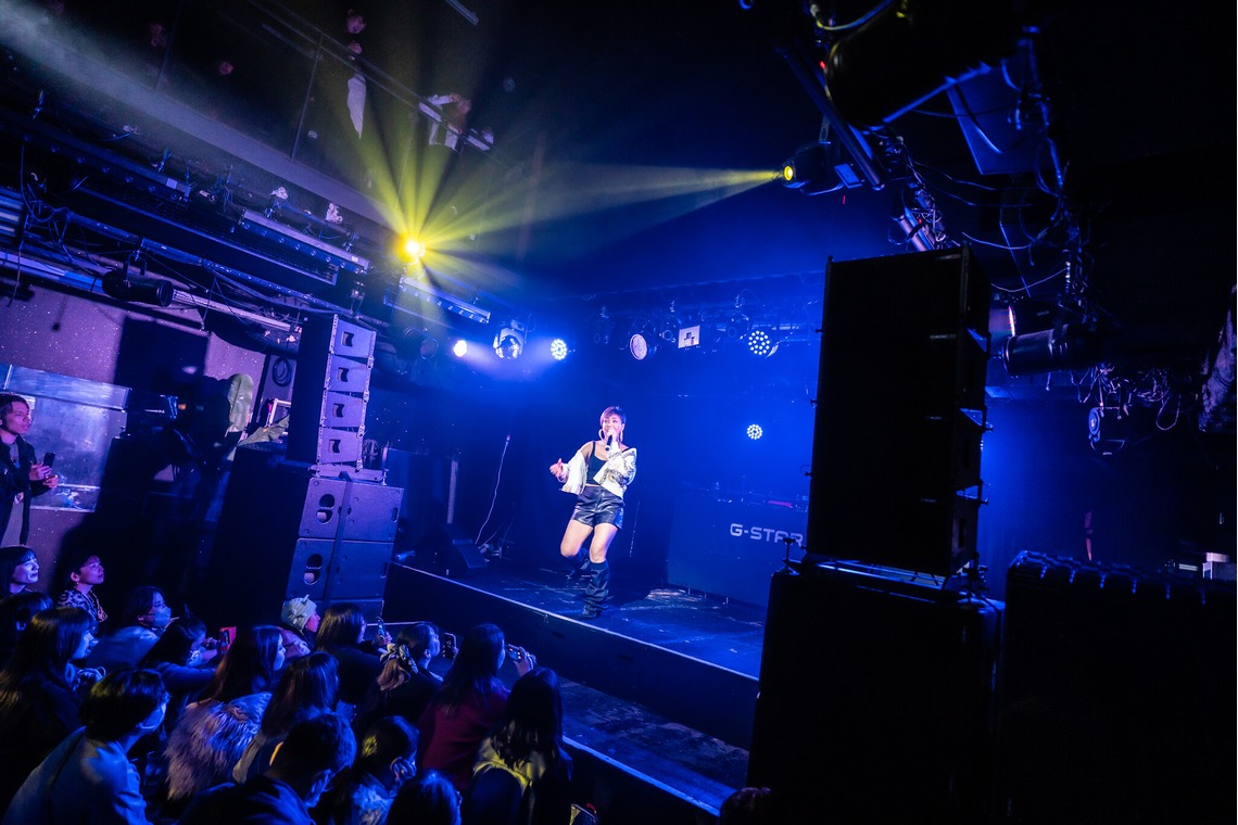 YuKI EXPRESSHOWが撮影した写真のアルバム「dance」