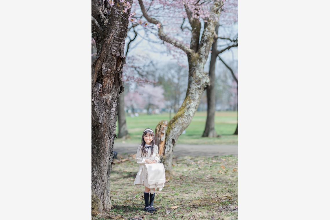 平栗玲香が出張撮影した家族写真(キッズ,ベビーフォト)などが写った「入学写真」の家族写真