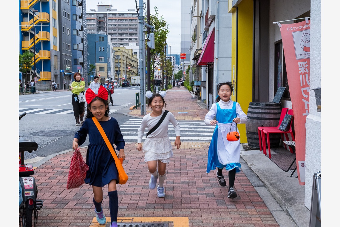 吉岡謙志が撮影した写真のアルバム「ハロウィン」