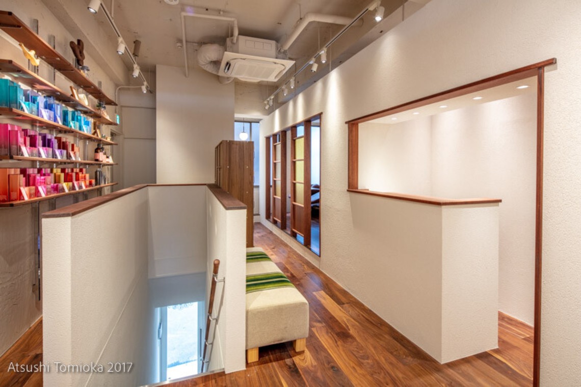 富岡敦が撮影した「ヘアサロン店舗撮影」の写真