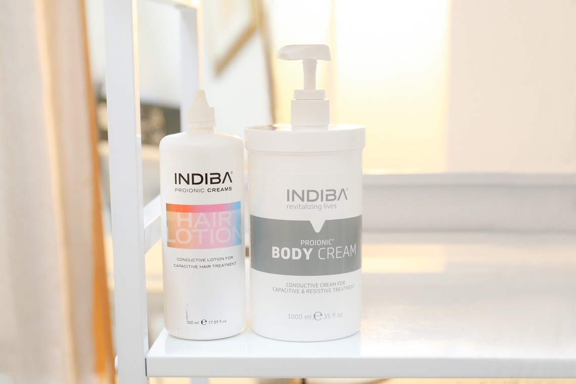 なかがわさとみが撮影した「エステアンドカレッジ　トロピカ様サロン撮影」の写真